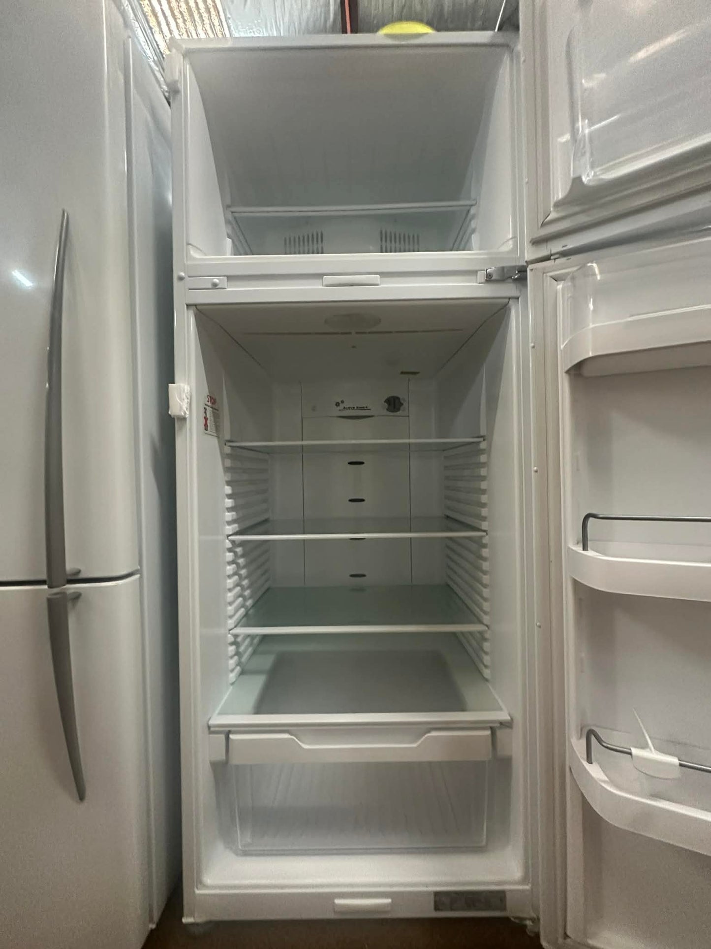 Fisher & Paykel Top Mount Fridge Freezer 380L, E381TRT (33052)