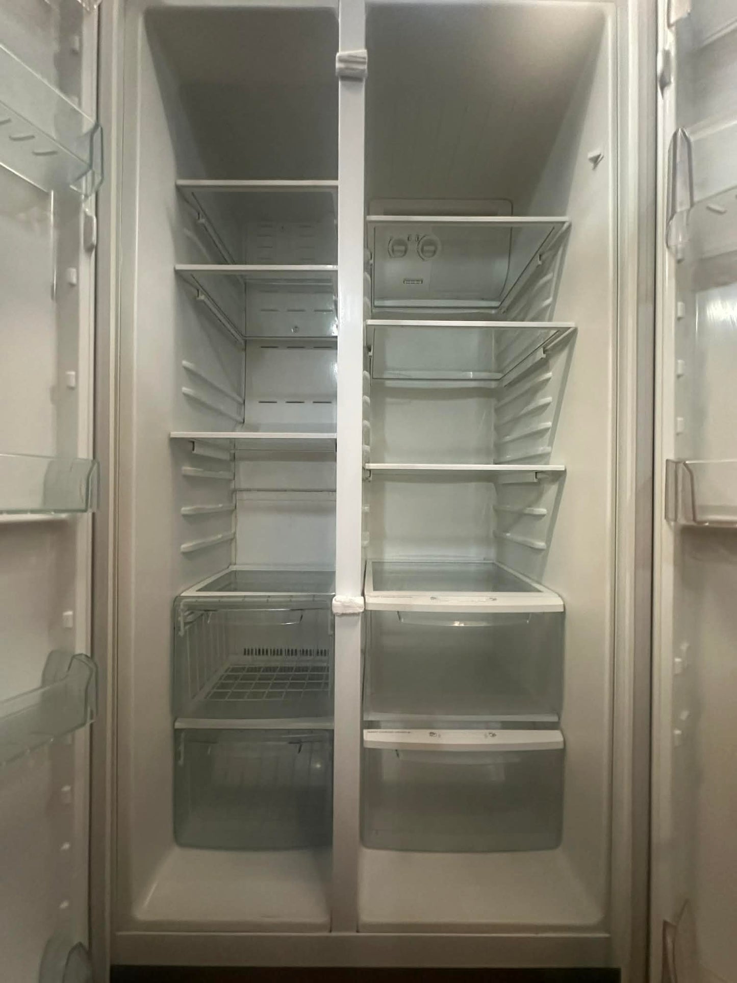 Kelvinator Side by Side Fridge Freezer 610L KSMG100WB (33017)