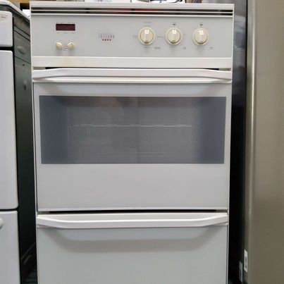 Chef Fan Forced Electric Wall Oven Baroness Integra