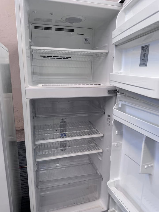 Westinghouse Top Mount Fridge Freezer RJ390M 392L 32443