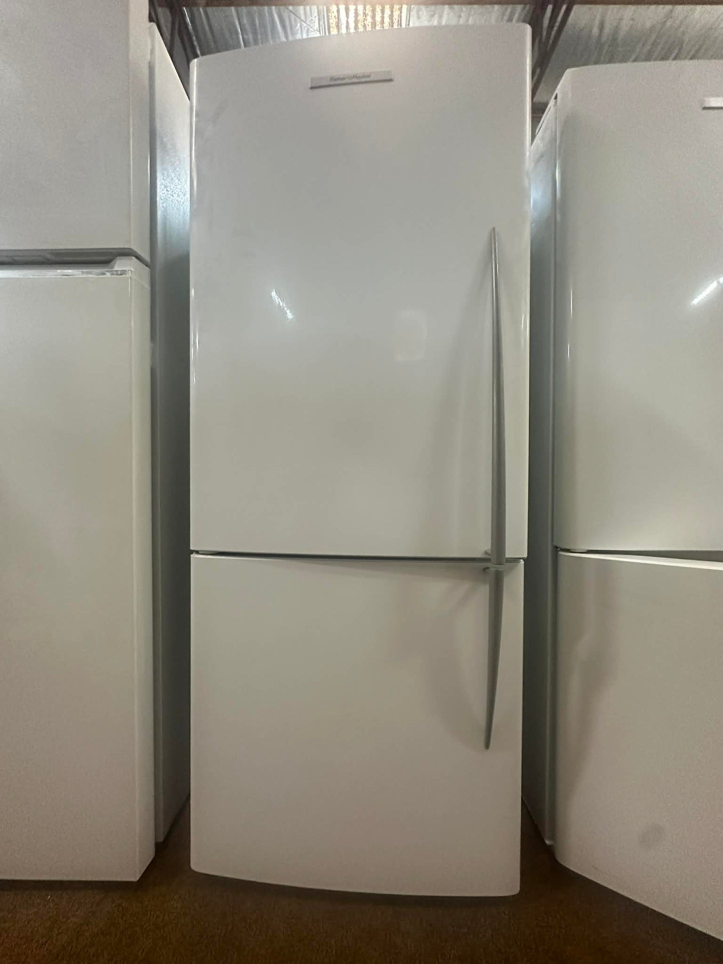 Fisher & Paykel Bottom Mount Fridge Freezer 373L, E372B (33055)
