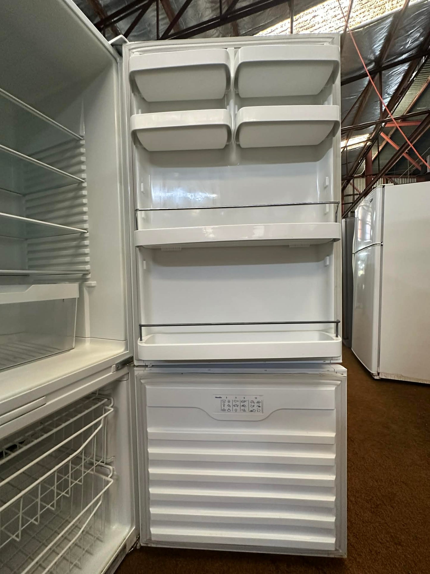 Fisher & Paykel Bottom Mount Fridge Freezer 422L, E422B (33070)