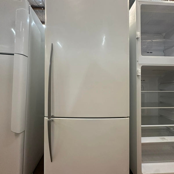 Fisher & Paykel Bottom Mount Fridge Freezer 422L, E422B (33070)