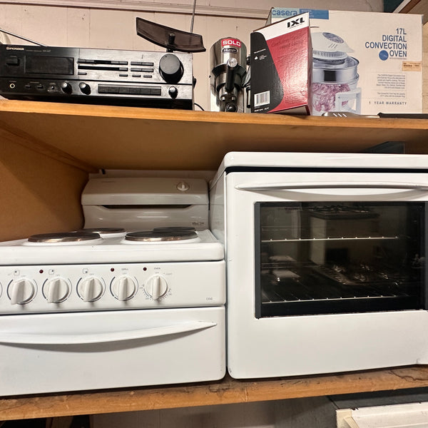 Westinghouse Fan Forced Electric Elevated Stove PEK1350W-R