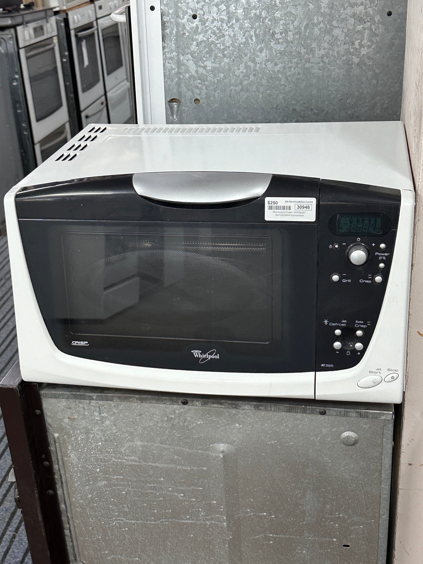 Whirlpool Crisp & Grill Microwave Oven 22L 6AT325/WH