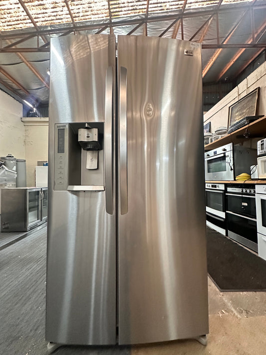 LG Side by Side Fridge Freezer 693L GR-L247STSL