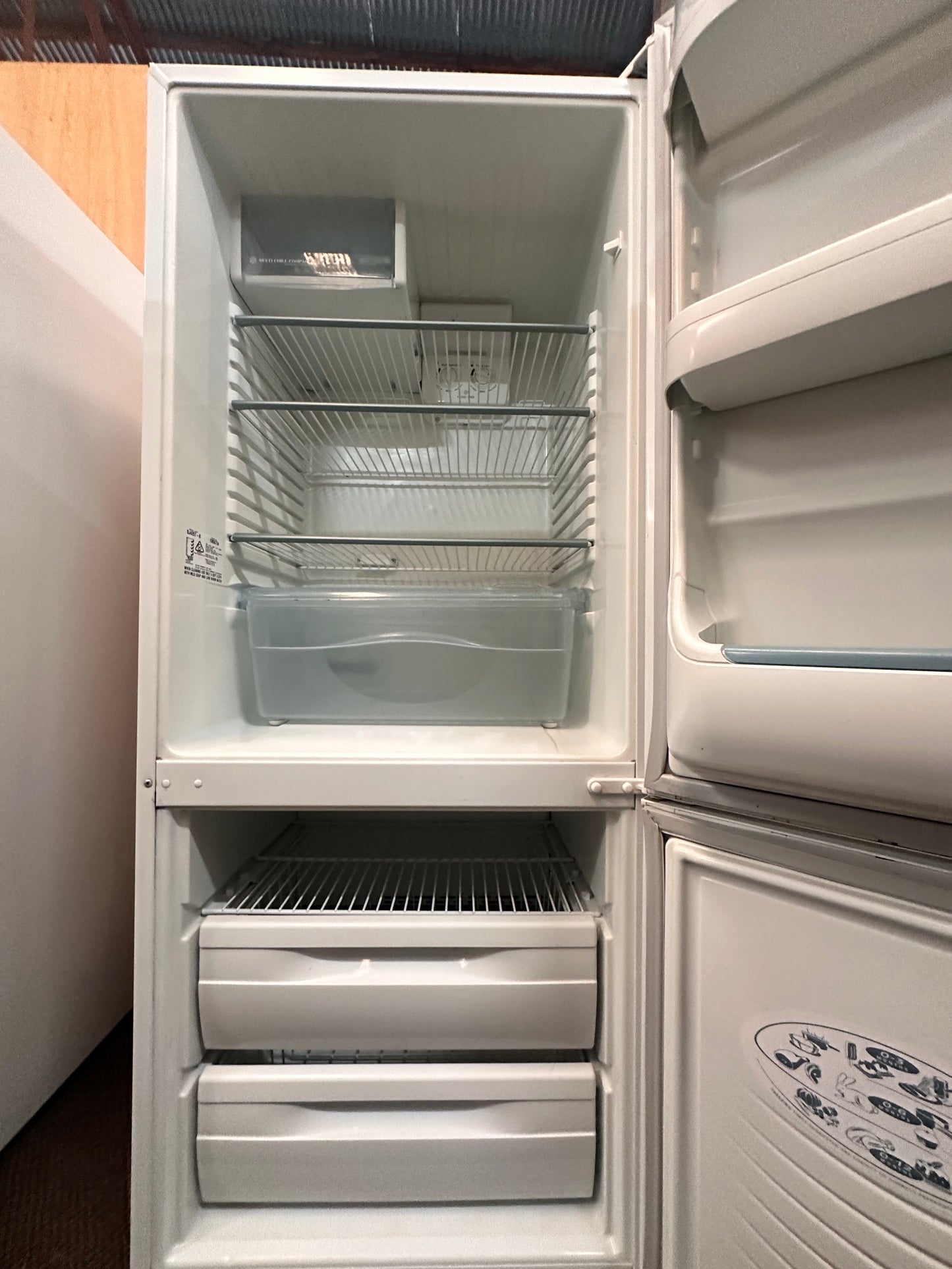 Westinghouse Bottom Mount Fridge Freezer 420L BJ425T-R
