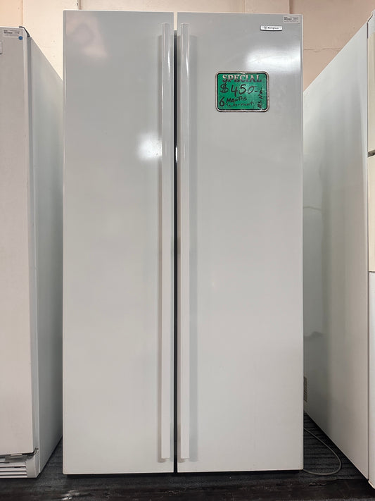 Westinghouse Side by Side Fridge Freezer 606L WSE6100WA*7