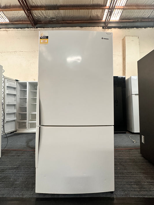 Westinghouse Bottom Mount Fridge Freezer 510L WBM5100W