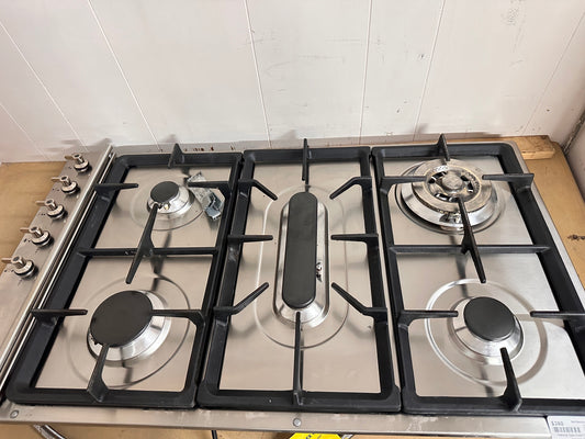 Smeg 5 Burner Natural Gas Cooktop 900mm