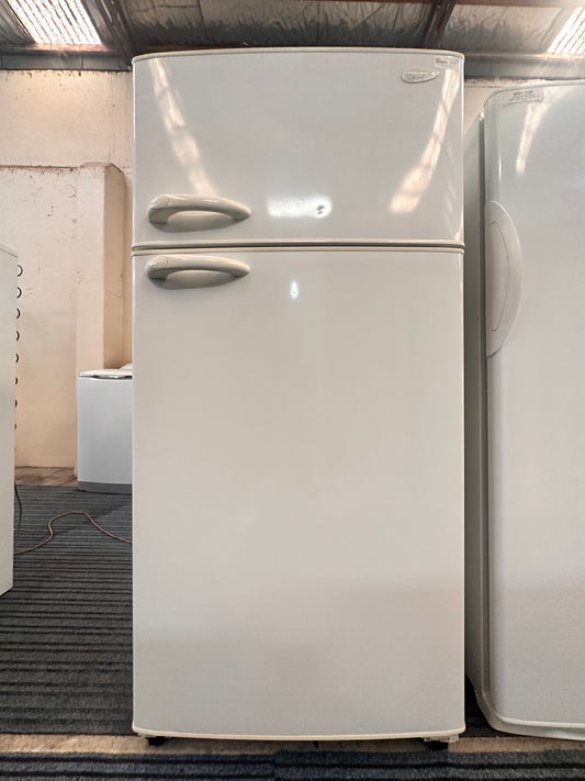 Kelvinator Top Mount Fridge Freezer 520L N520F-R*2