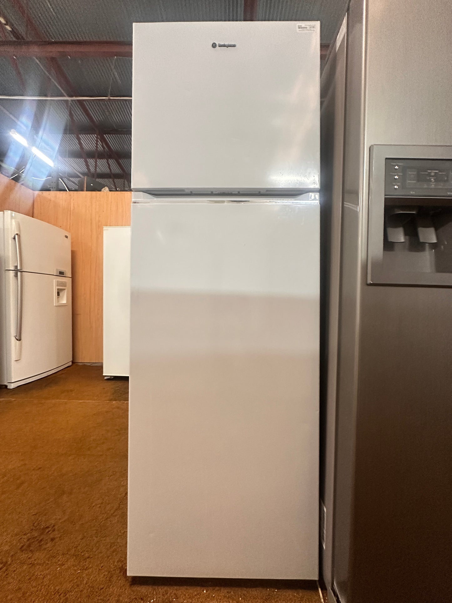 Westinghouse Top Mount Fridge Freezer 369L WTM3400WK