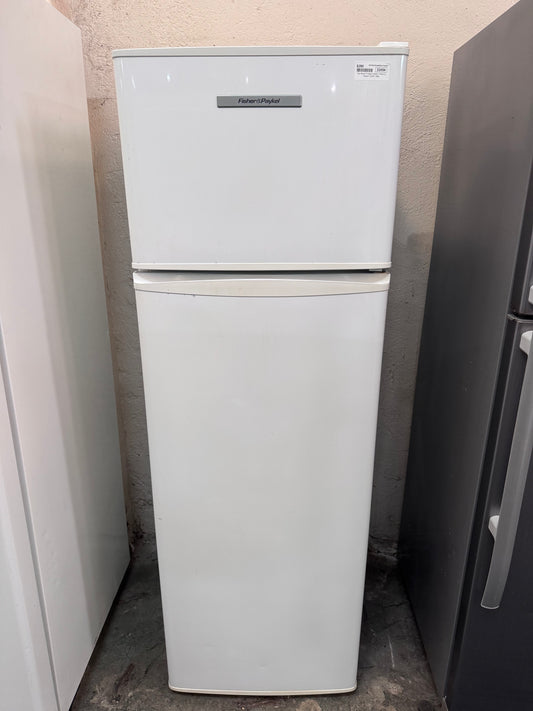 Fisher & Paykel Top Mount Fridge Freezer 248L E249T 32454 L1