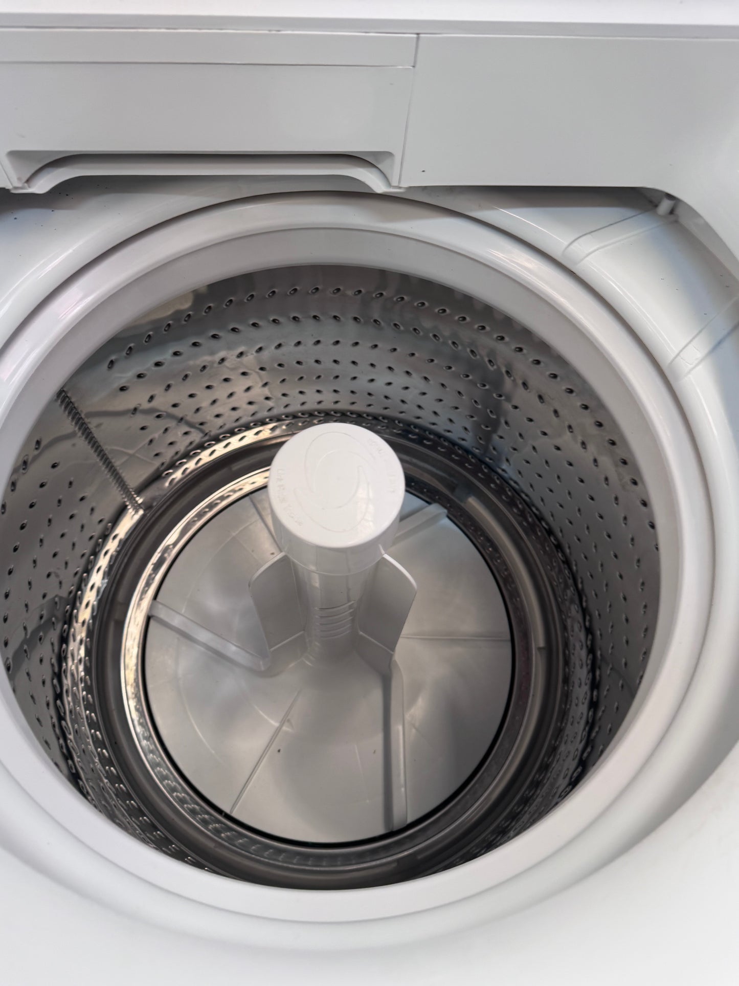 Simpson Top Loader Washing Machine 8kg SWT8043 (32386)