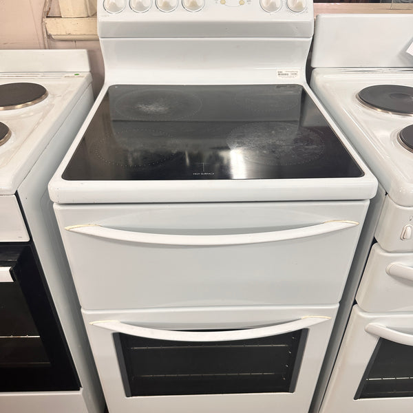 Westinghouse 54cm Fan forced Electric Freestanding Stove Freestyle 521