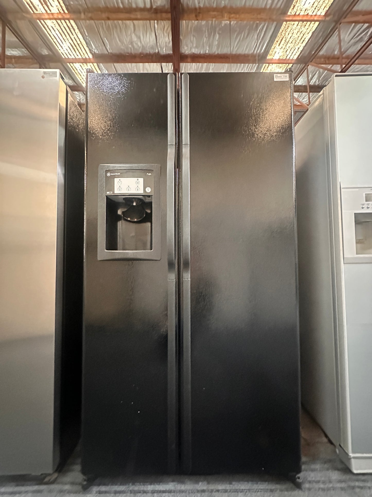 General Electric Side by Side Fridge Freezer 692L GSG25MISAFBB