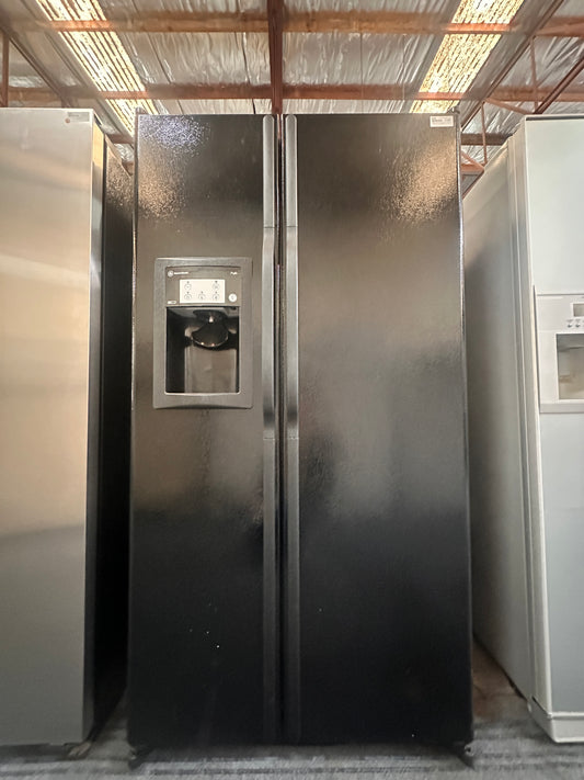 General Electric Side by Side Fridge Freezer 692L GSG25MISAFBB