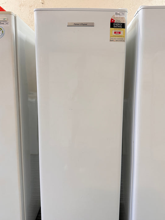 Fisher & Paykel Freestanding Fridge Only 266L C270R