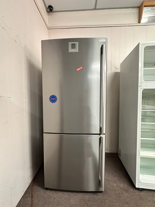 Electrolux Bottom Mount Fridge Freezer 430L EBE4300SC-L Stainless