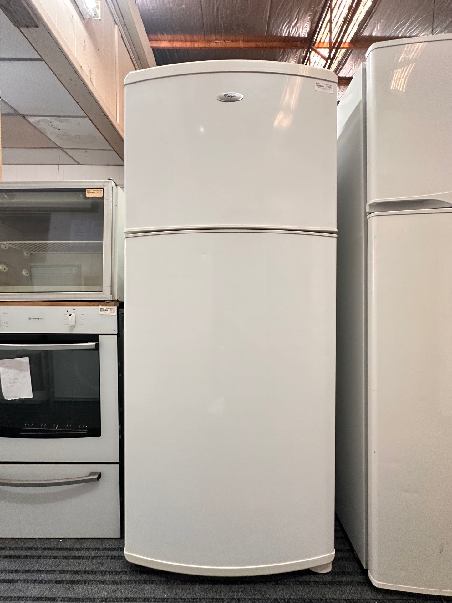 Whirlpool Top Mount Fridge Freezer 410L WRID41TW