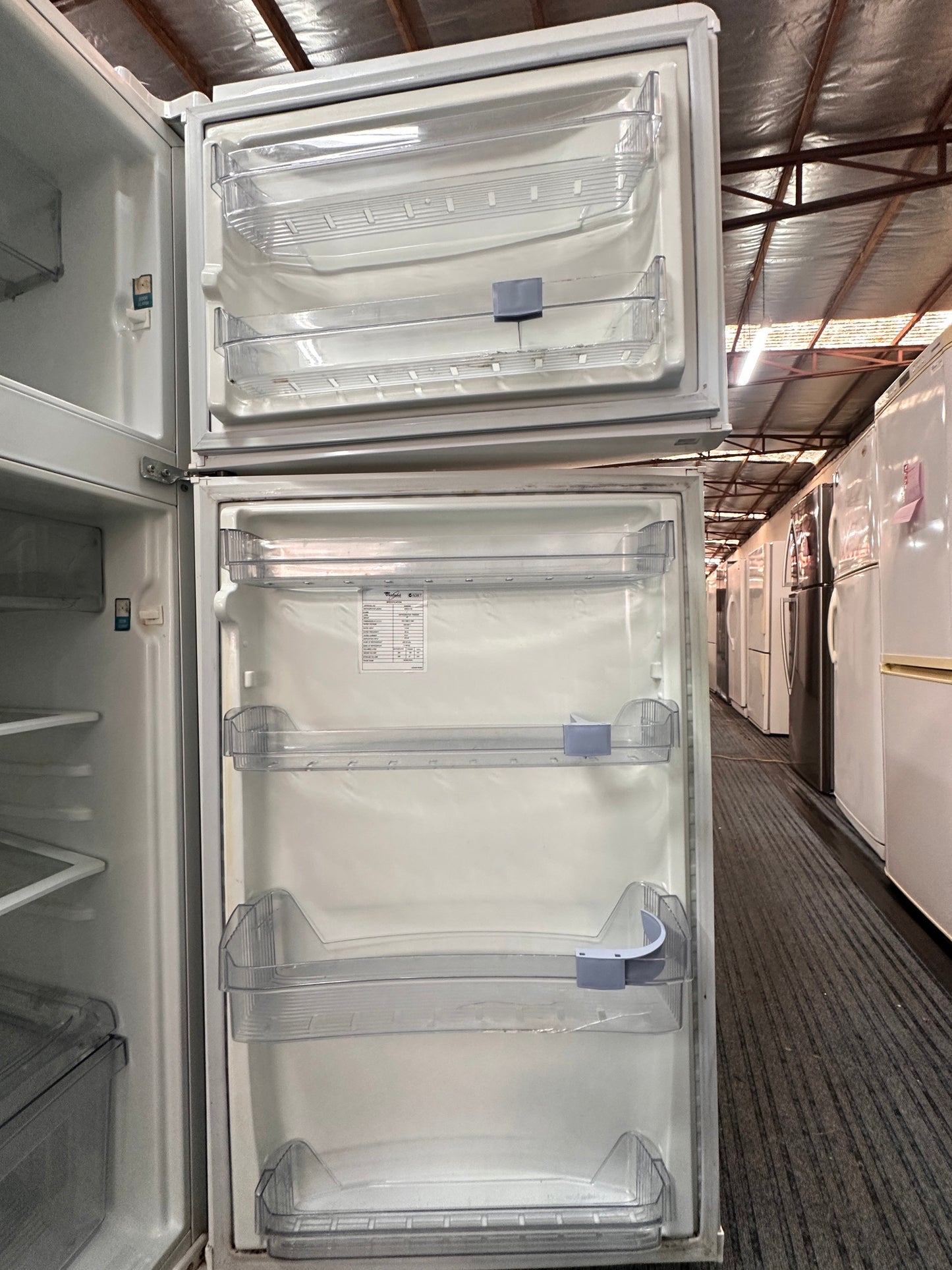 Whirlpool Top Mount Fridge Freezer 410L WRID41TW