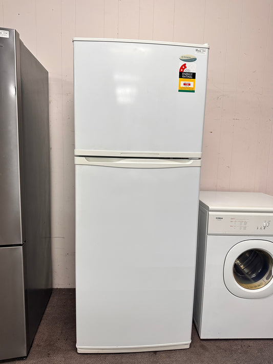 Westinghouse Top Mount Fridge Freezer 392L RJ390M