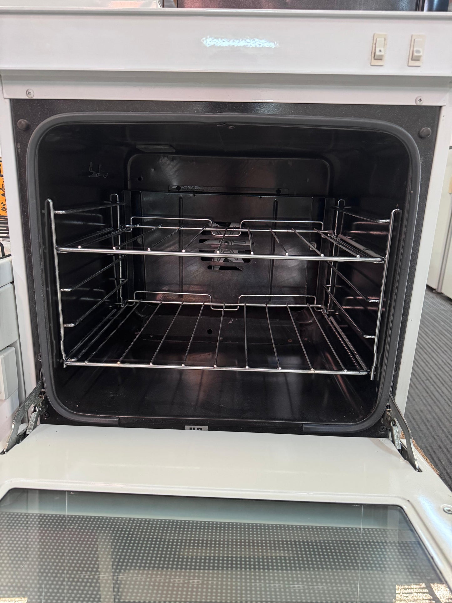 Westinghouse Banksia Natural Elevated Gas Stove (32477 M)