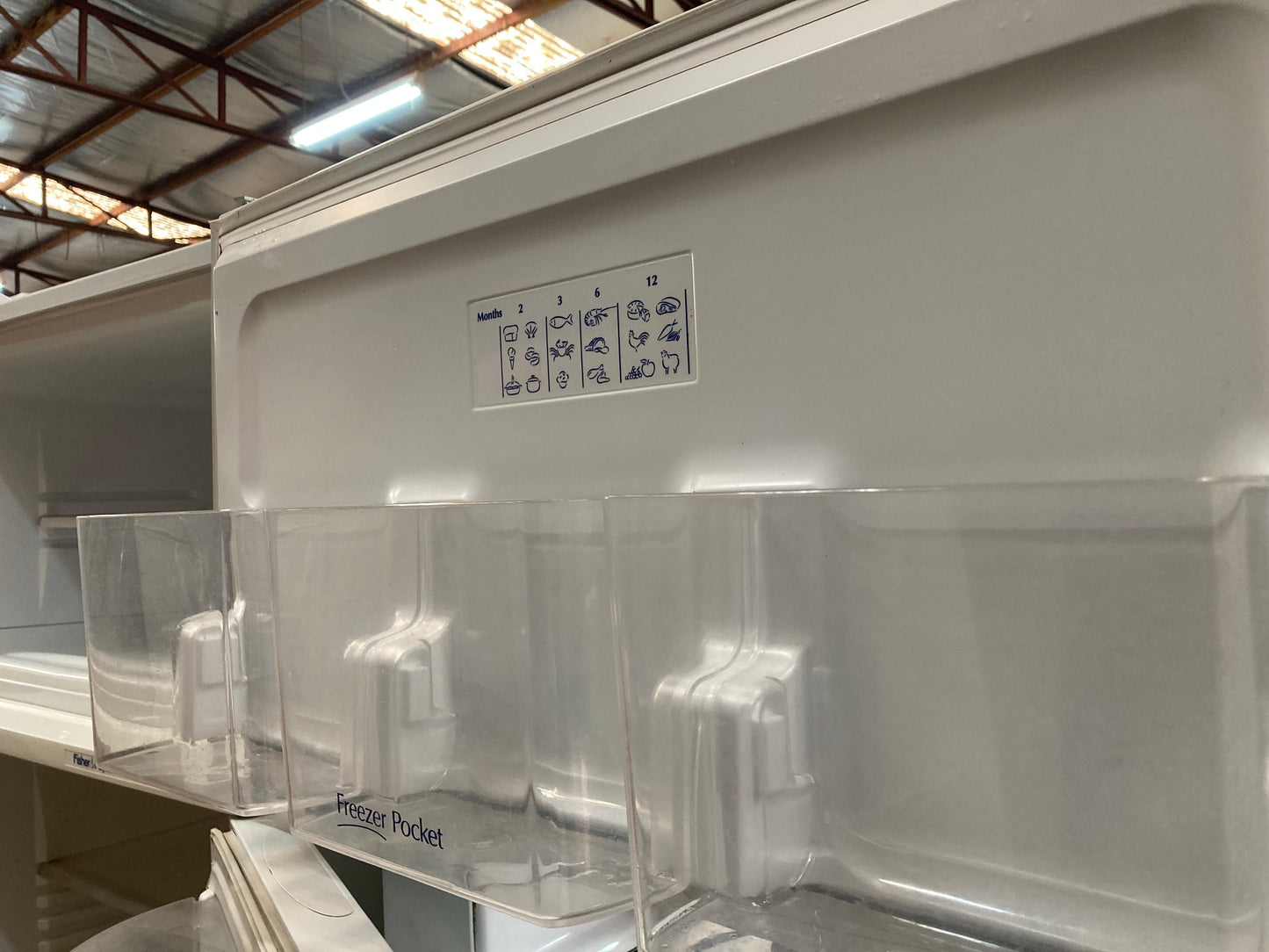 Fisher & Paykel Top Mount Fridge Freezer 517L (32453)