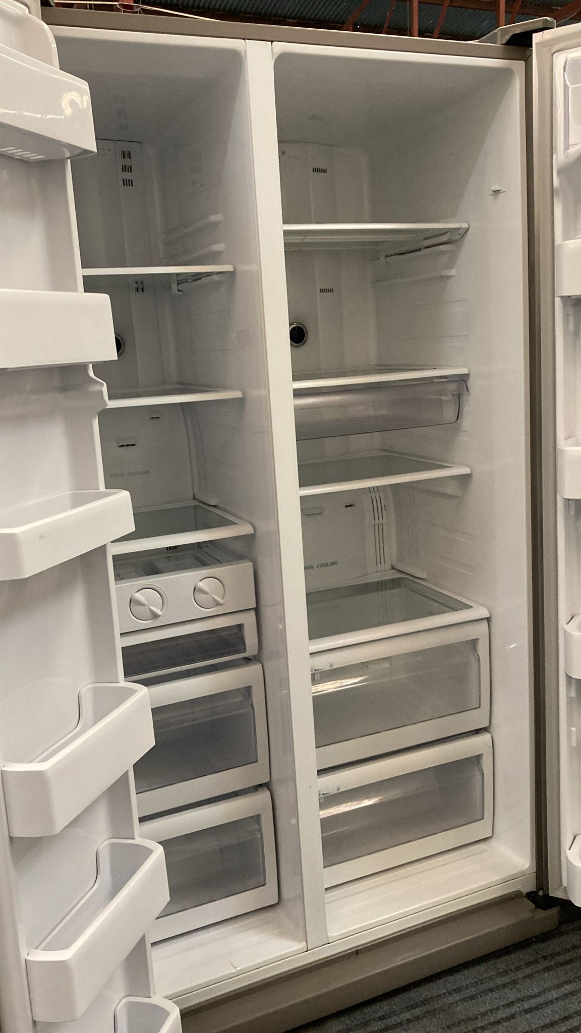 Samsung Side by Side Fridge Freezer 596L SRS598NSS