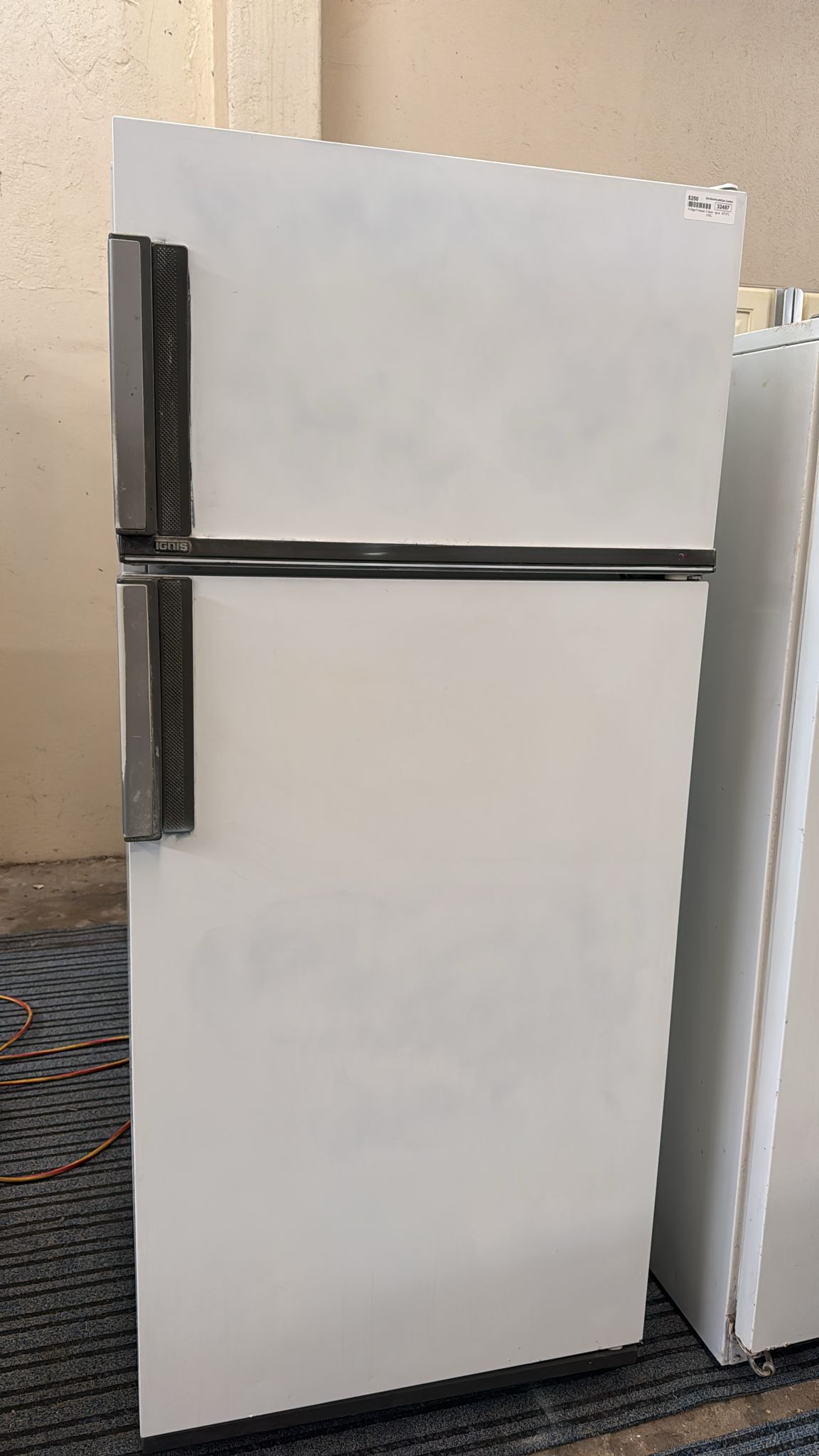 Ignis Top Mount Fridge Freezer 370L, MT37L (32487)