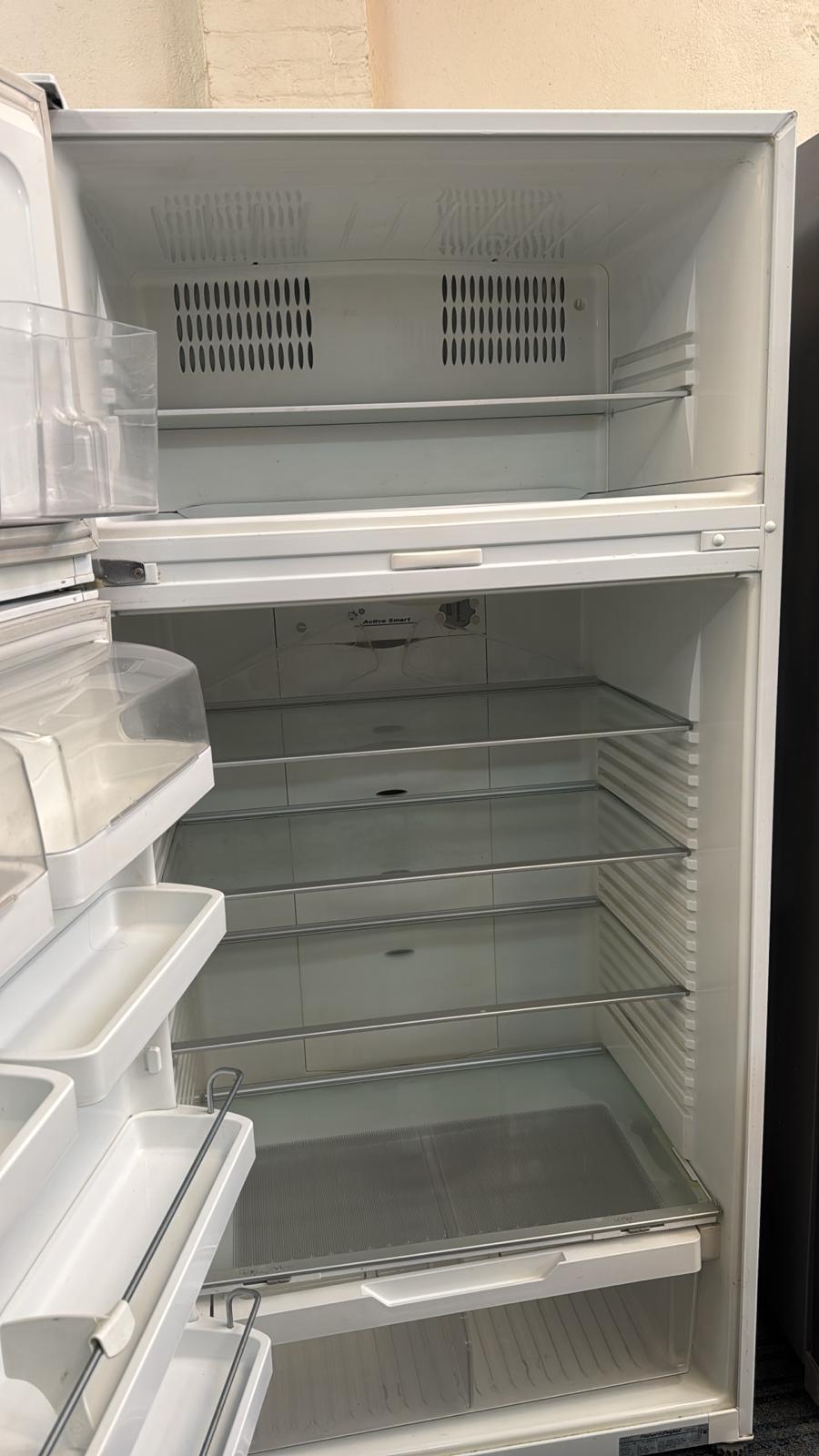 Fisher & Paykel Top Mount Fridge Freezer 517L, E521T  (32486)