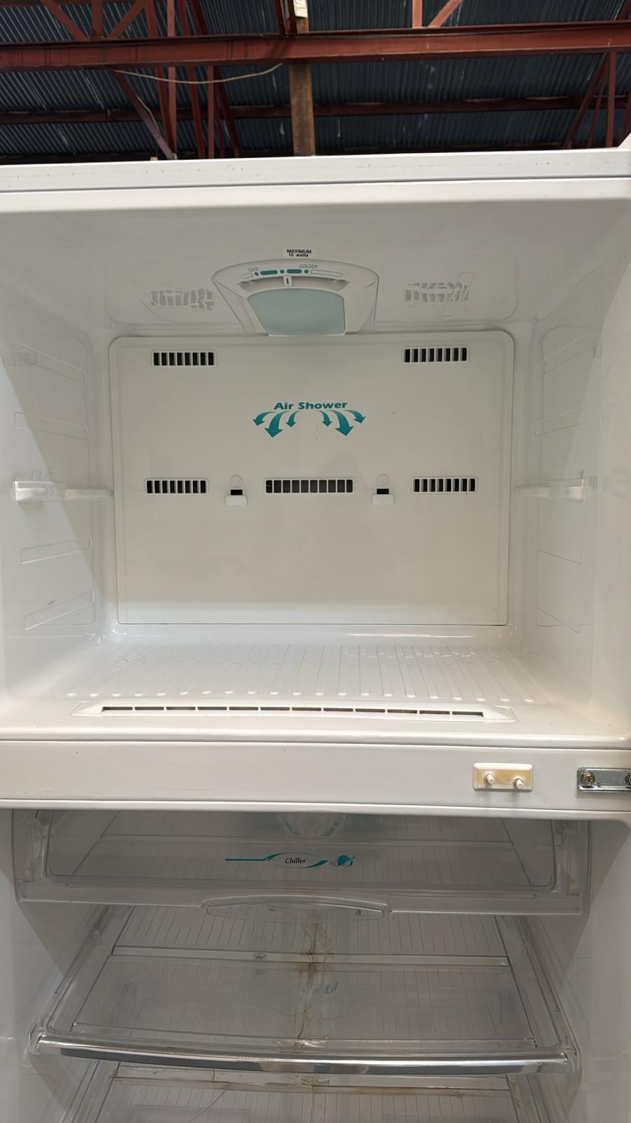 Whirlpool Top Mount Fridge Freezer 387L (32513 L4)