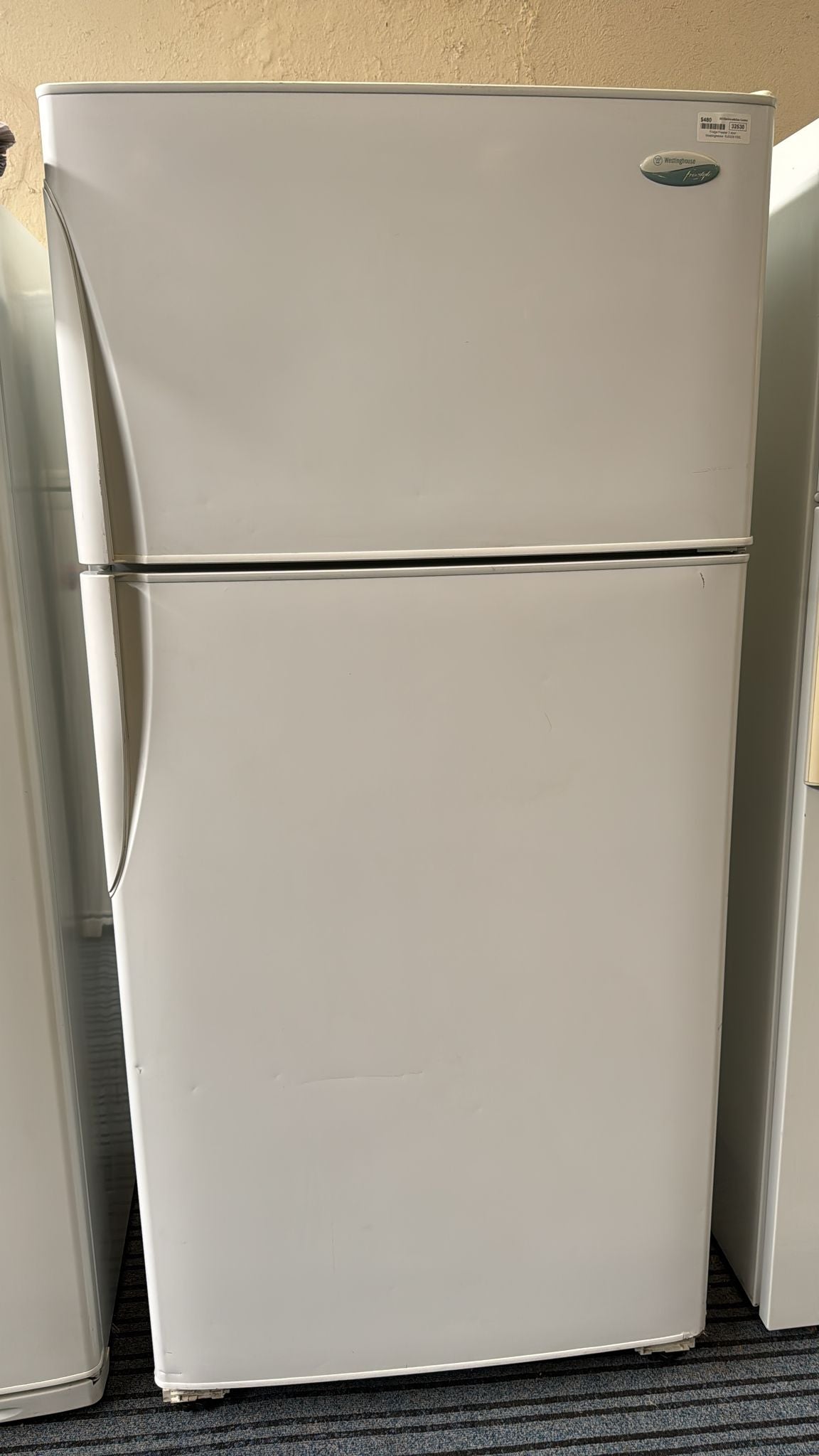 Westinghouse 530L Top Mount Fridge Freezer RJ532S-R (32530)