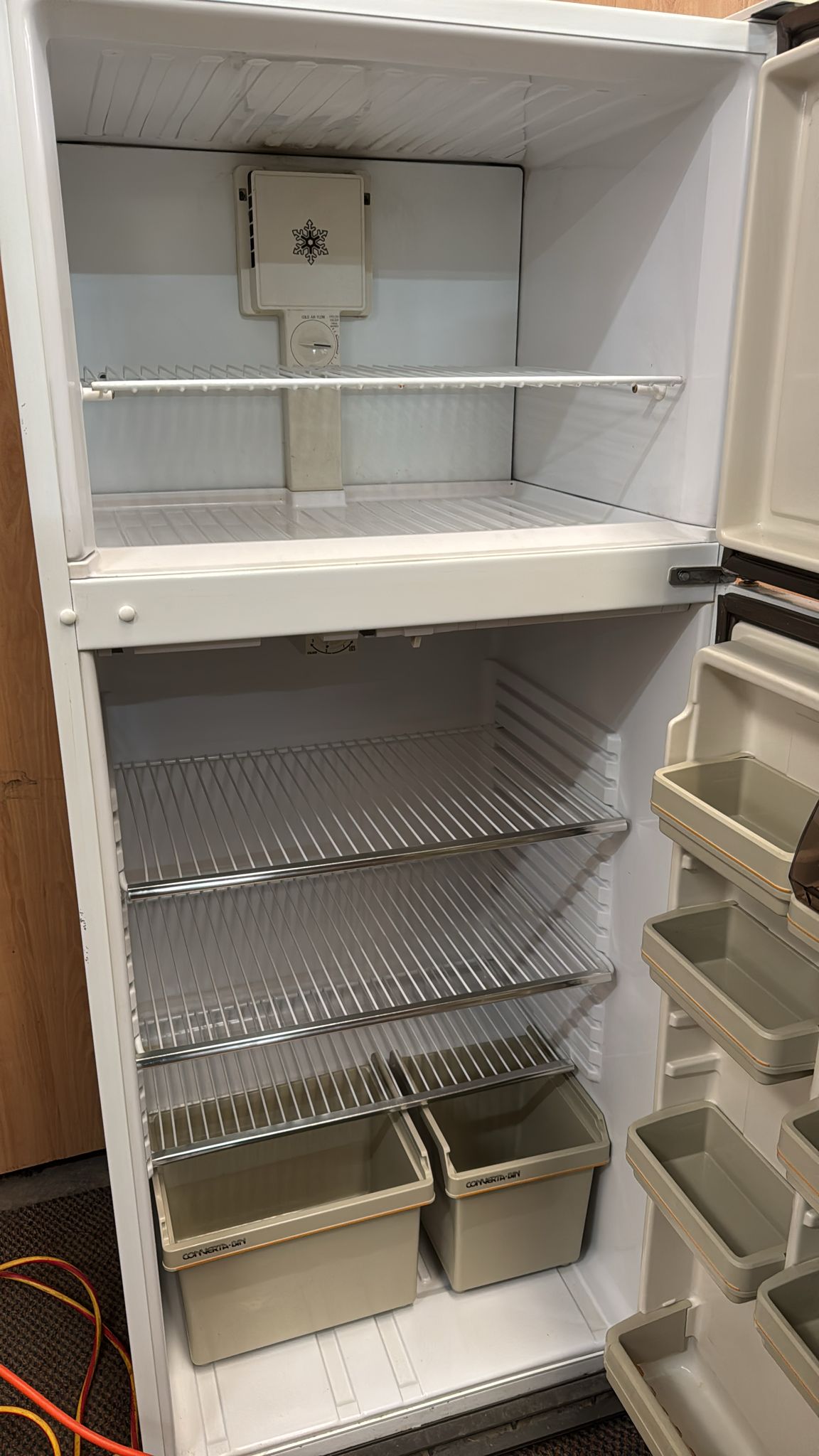 Westinghouse Top Mount Fridge Freezer Frost Free 392L (32537)