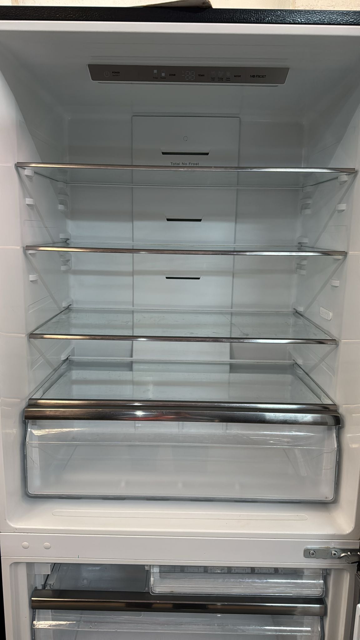 Hisense Bottom Mount Fridge Freezer 518L, HR6BMFF518BW (32562)