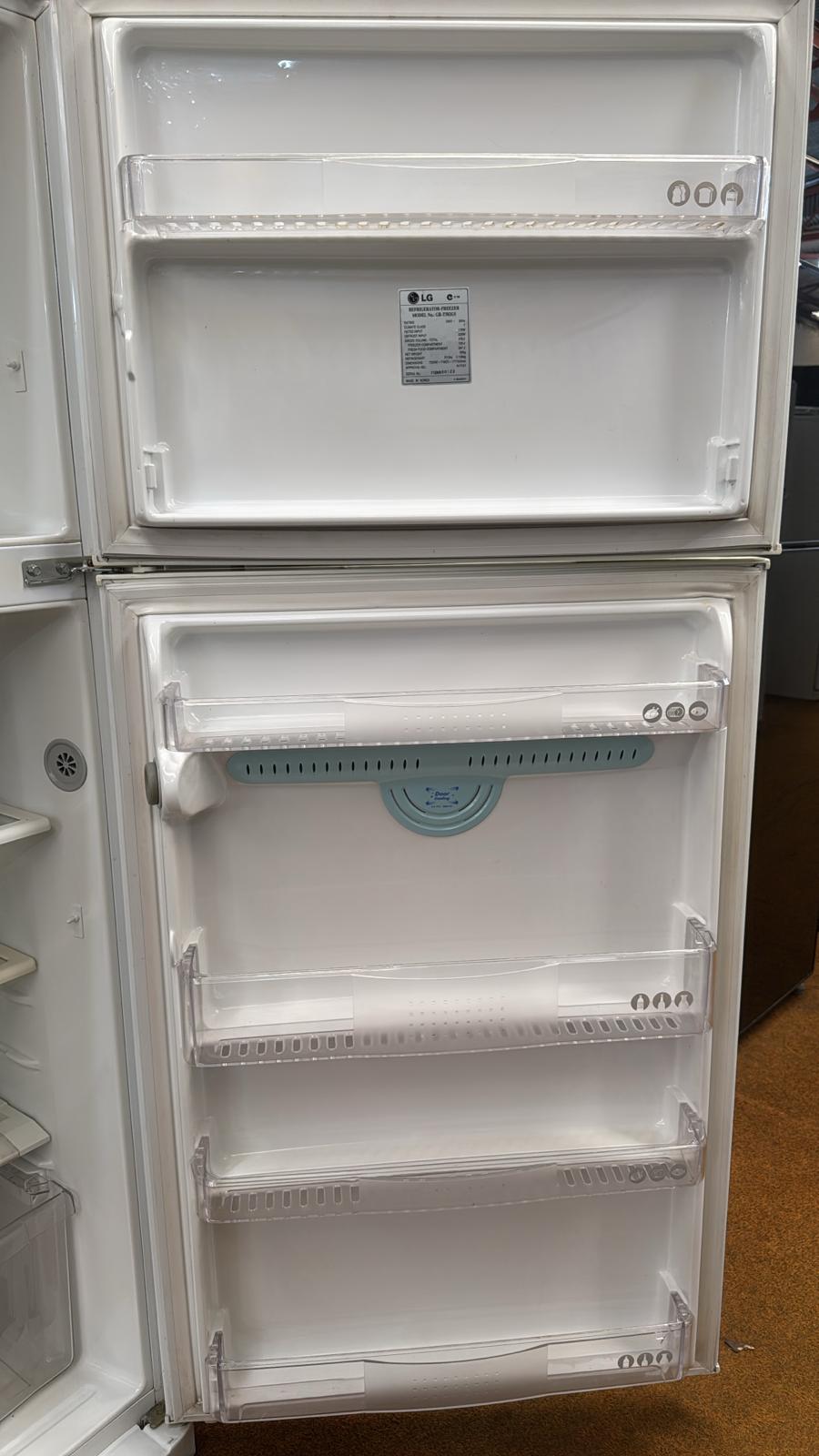 LG Top Mount Fridge Freezer 582L (28158)