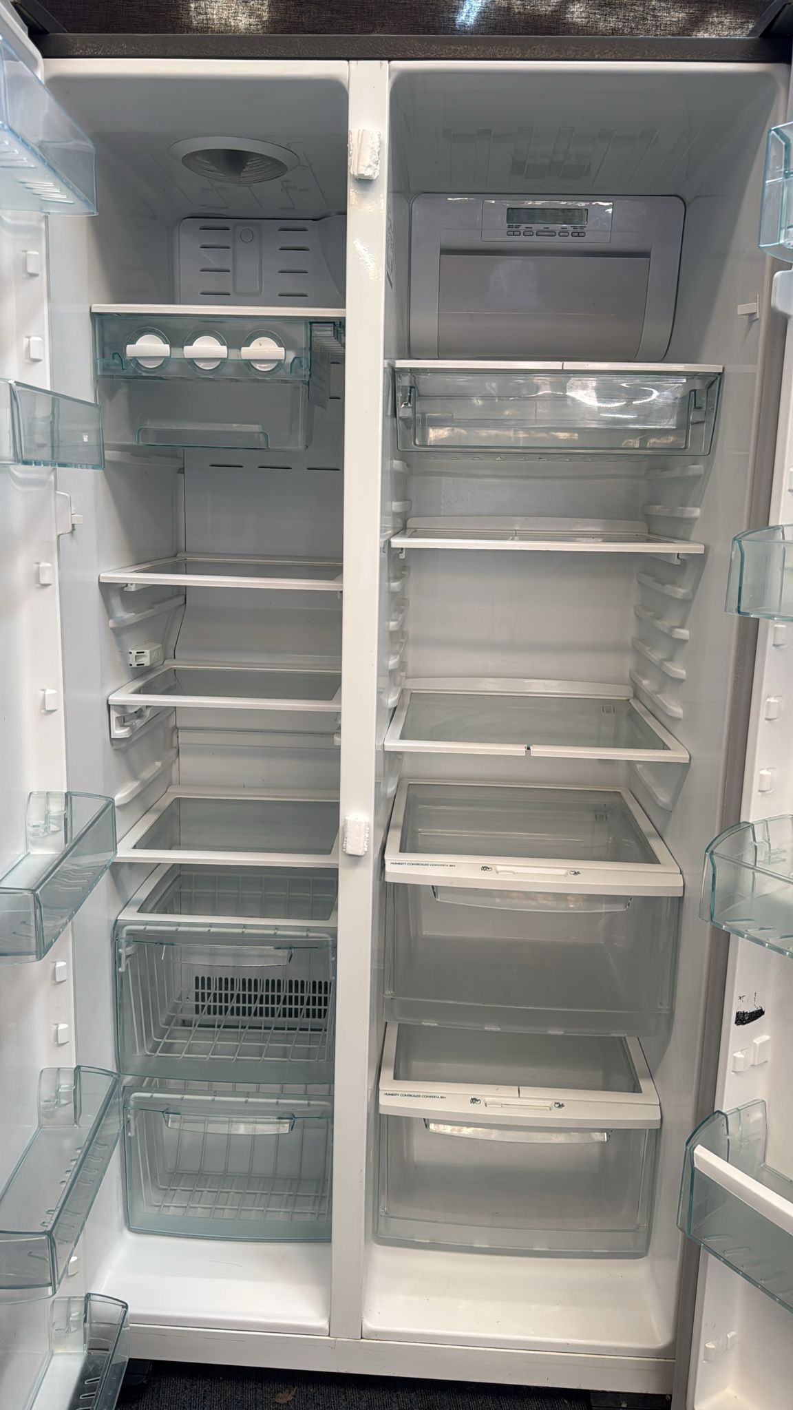 Westinghouse Side by Side Fridge Freezer 606L WSE6100SF (32733)