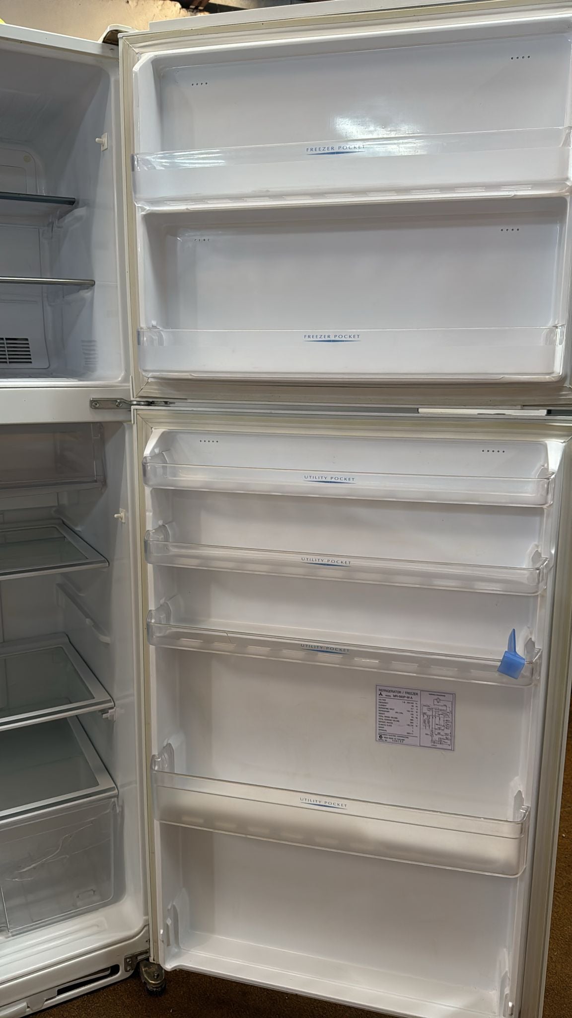 Mitsubishi Top Mount Fridge Freezer 560L, MR560PWA (32883)