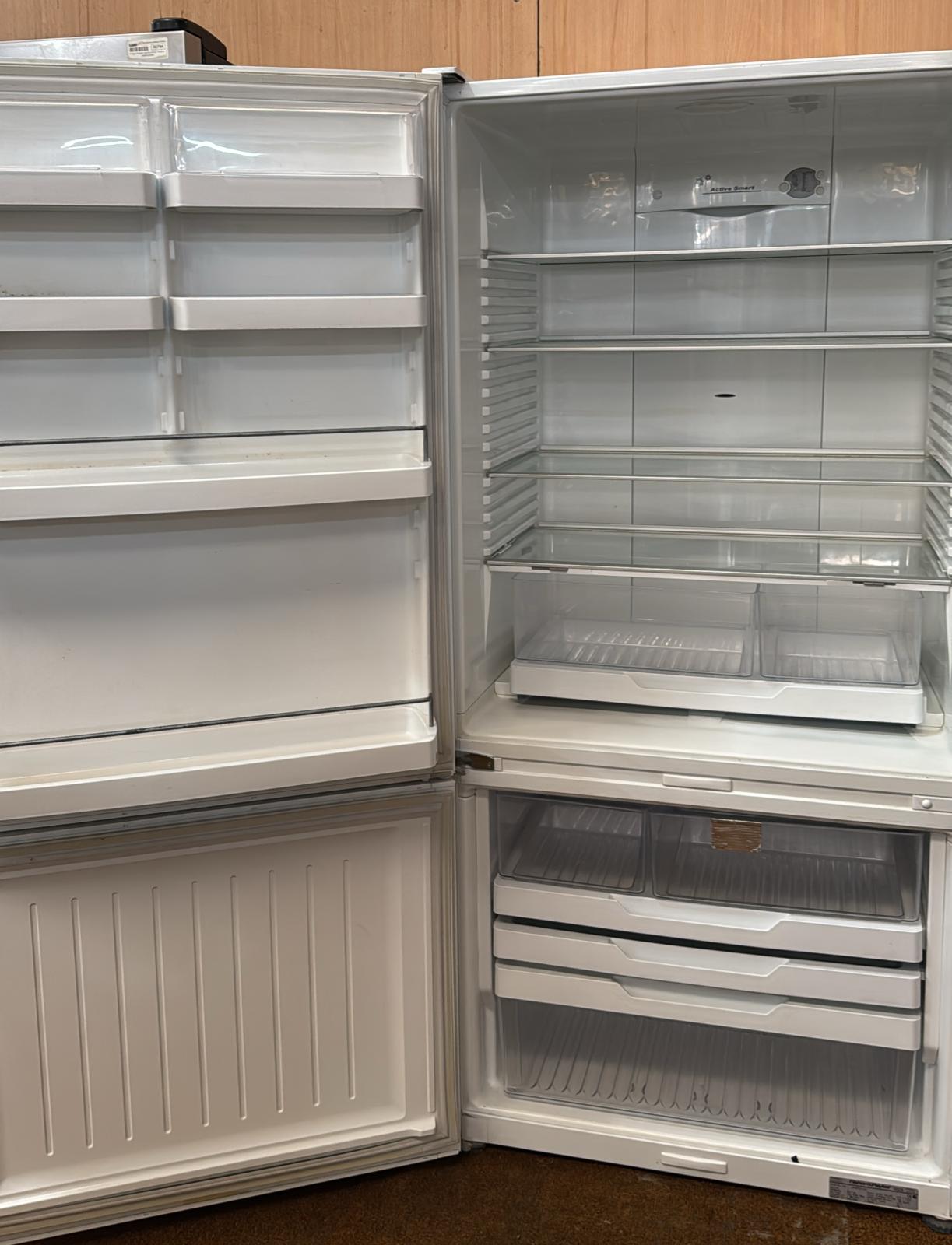 Fisher & Paykel Bottom Mount Fridge Freezer 519L, E522B (32761)