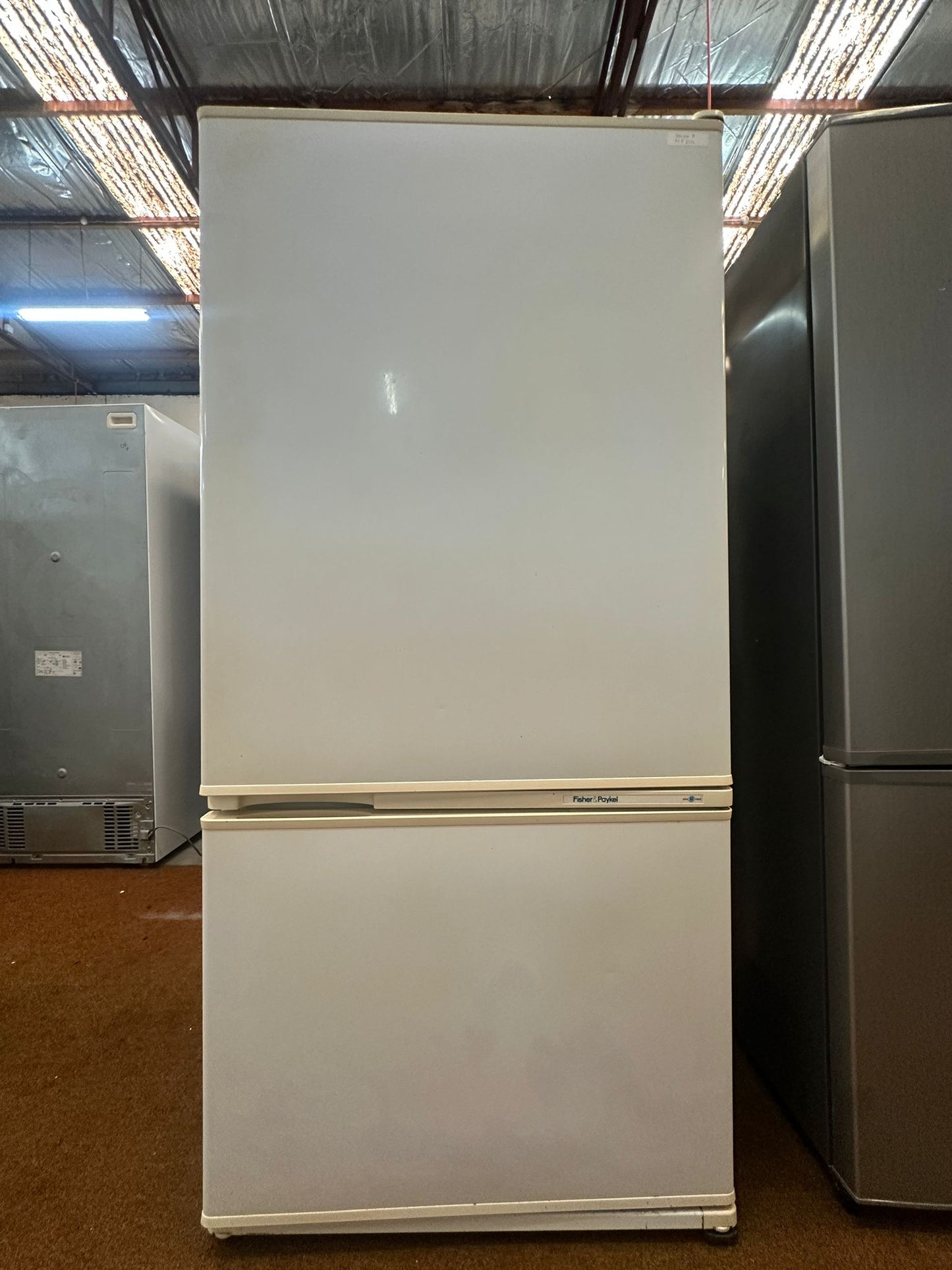 Fisher & Paykel Bottom Mount Fridge Freezer 519L, E522B (33044)