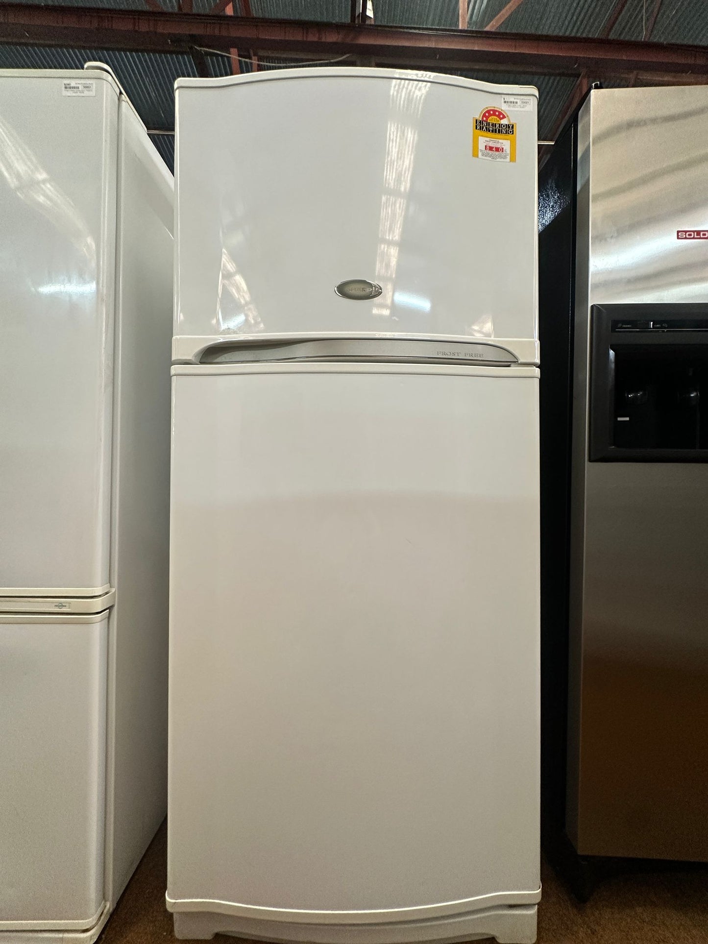 Sharp Top Mount Fridge Freezer, SJ51GWHIGY (33021)