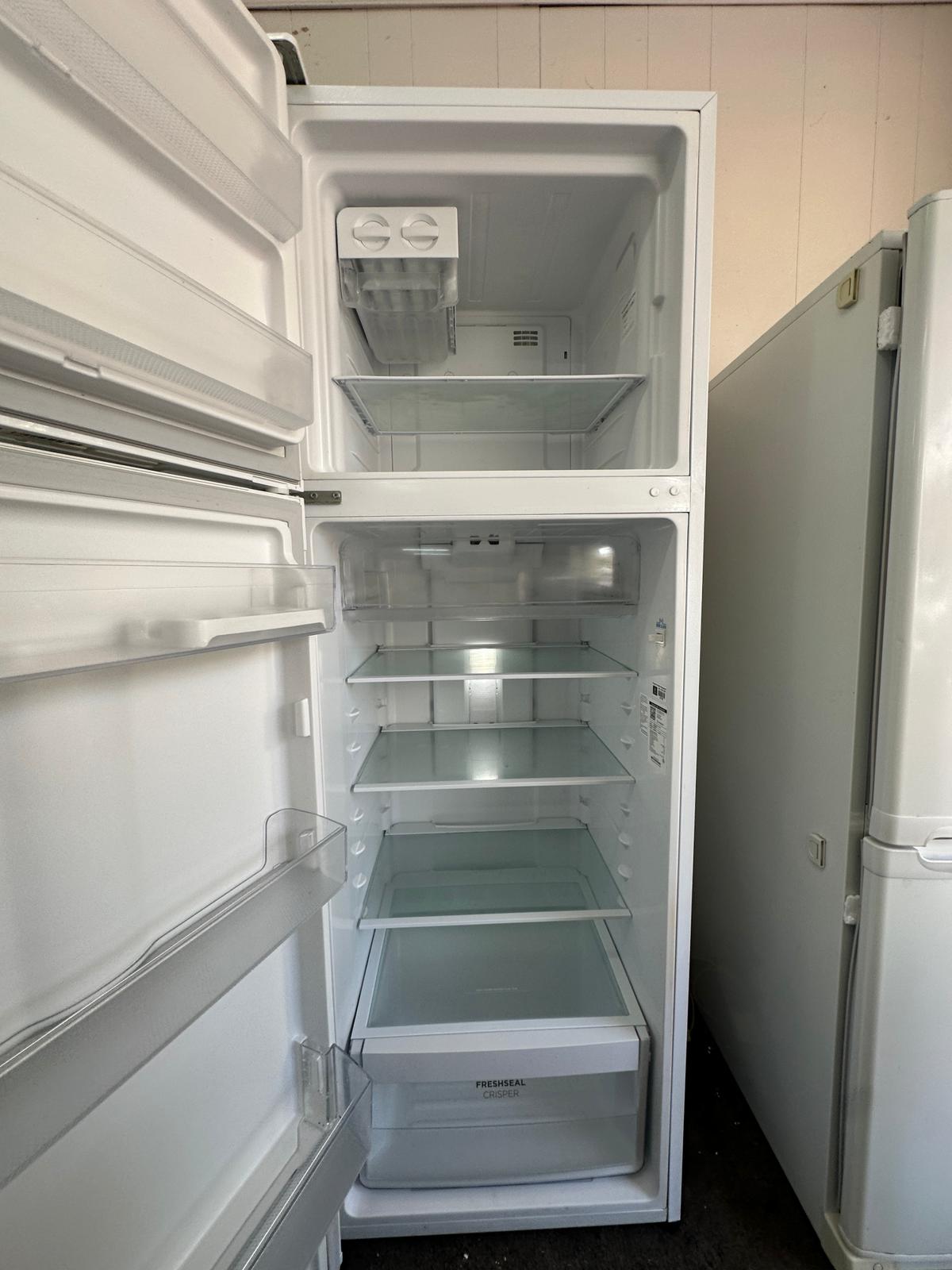 Westinghouse Top Mount Fridge Freezer WTB3400WK 369L (33064)