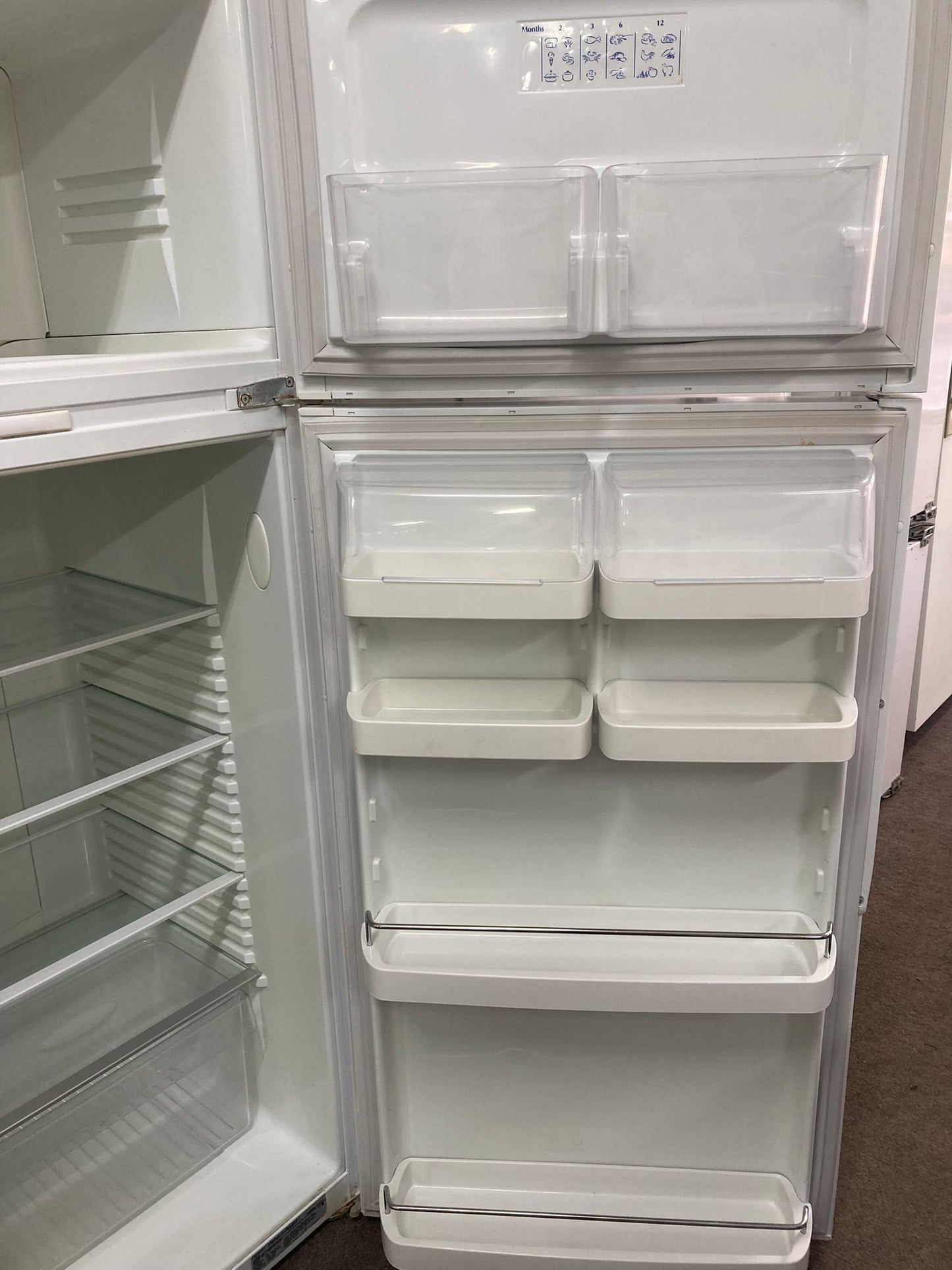 Fisher & Paykel Top Mount Fridge Freezer 380L, E381TRT (33136)