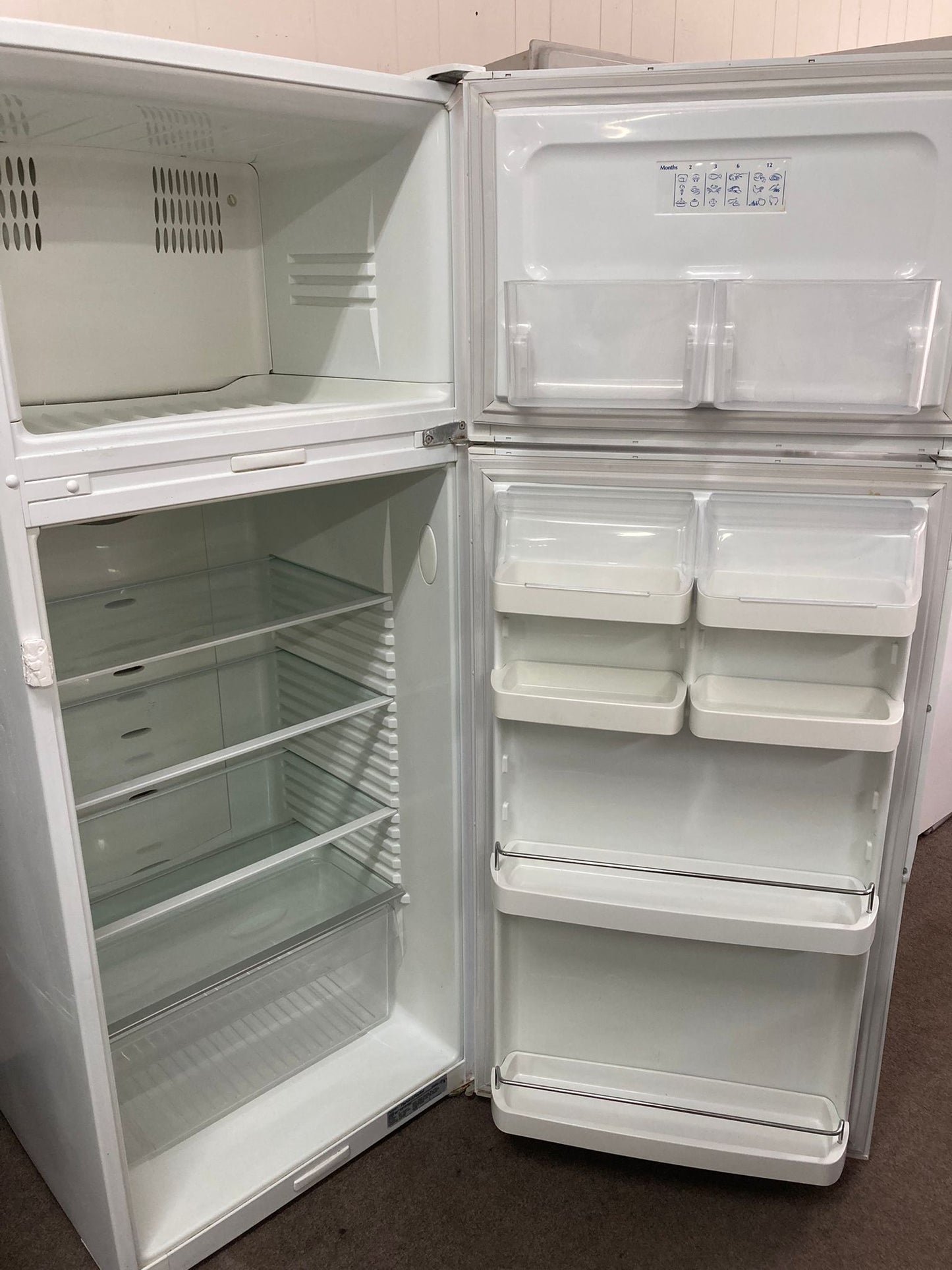 Fisher & Paykel Top Mount Fridge Freezer 380L, E381TRT (33136)