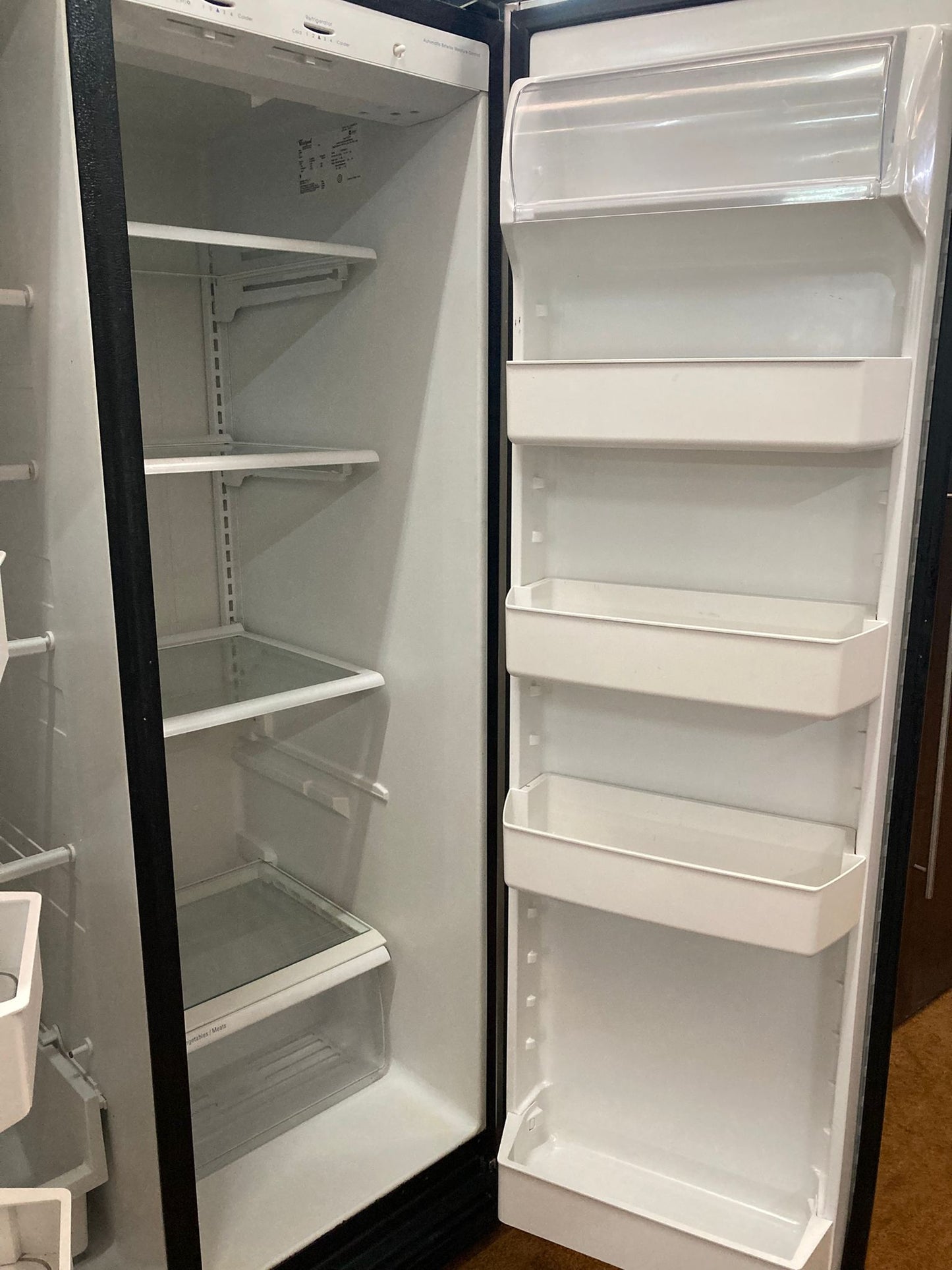 Whirlpool Side by Side Fridge Freezer 640L (33165)