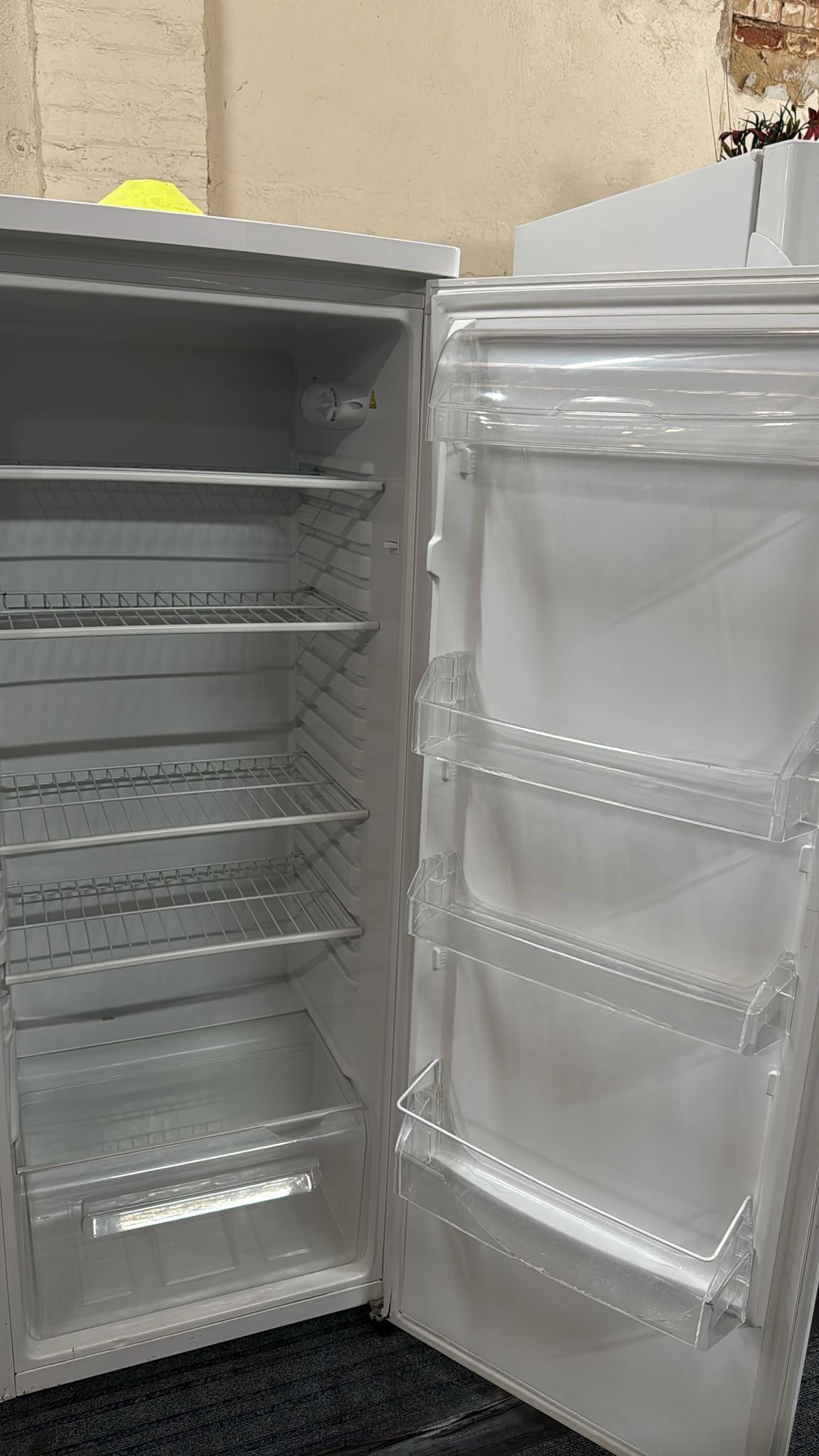 Westinghouse Freestanding Fridge Only 243L (33241)