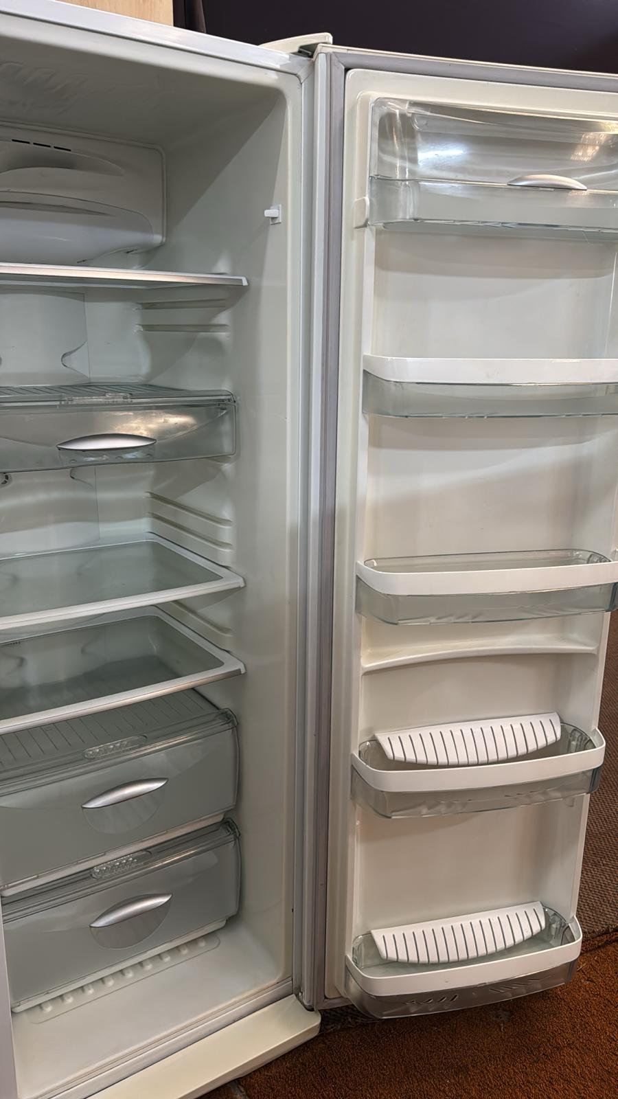 Westinghouse Side by Side Fridge Freezer 660L RS662V (33259)
