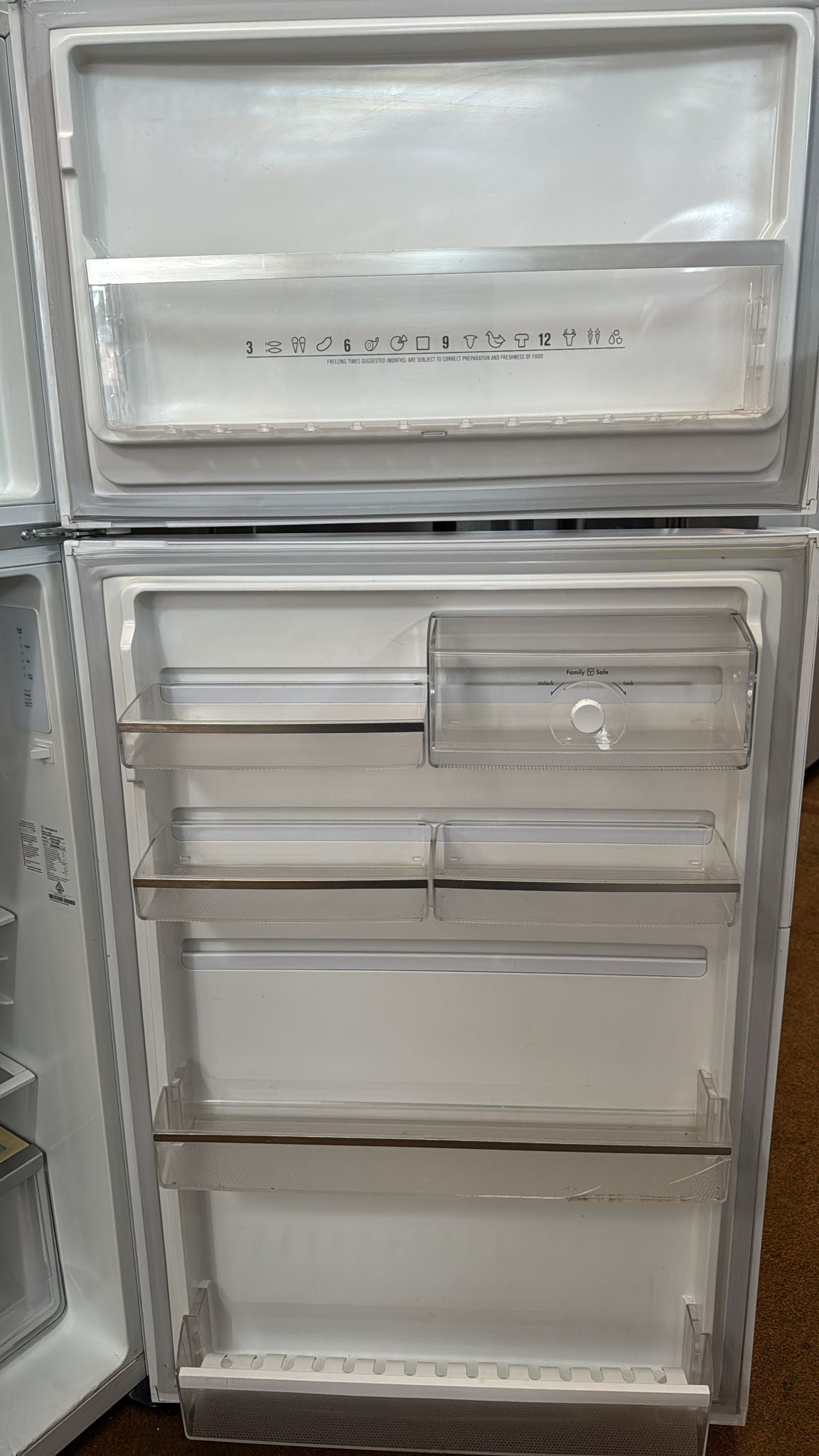 Westinghouse Top Mount Fridge Freezer WTB5400WA 537L (33260)