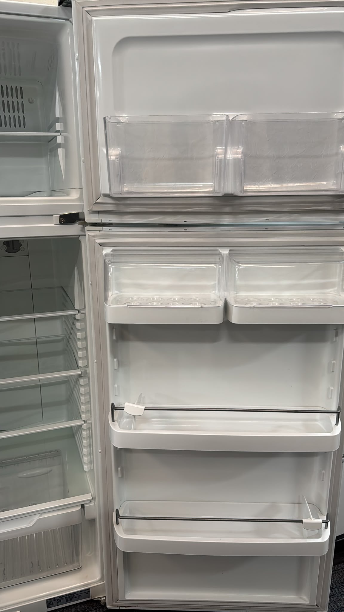 Fisher & Paykel Top Mount Fridge Freezer 380L, E381TRT (33267)