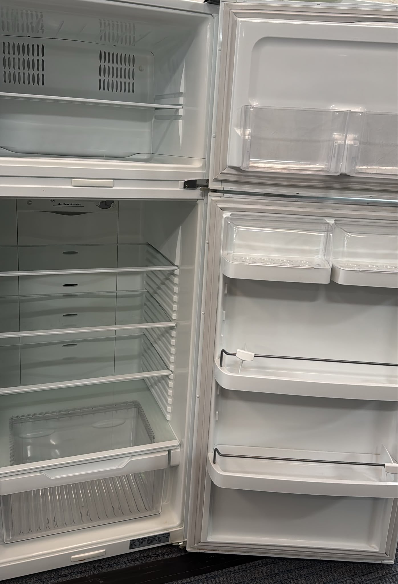 Fisher & Paykel Top Mount Fridge Freezer 380L, E381TRT (33267)